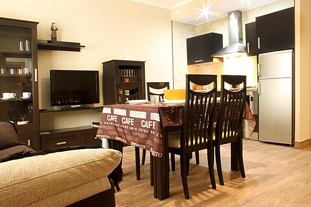 Apartamentos Turisticos Cullar Vega Cameră foto
